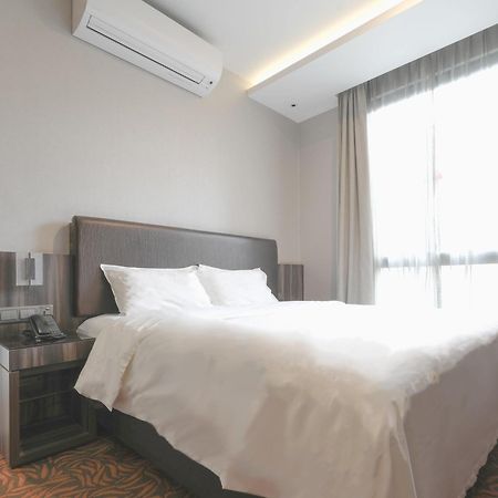 Amrise Hotel Kitchener สิงคโปร์ ภายนอก รูปภาพ