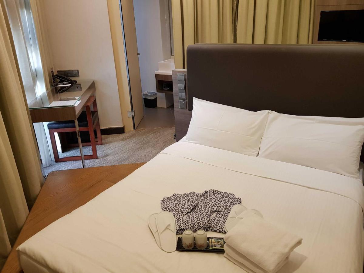 Amrise Hotel Kitchener สิงคโปร์ ภายนอก รูปภาพ