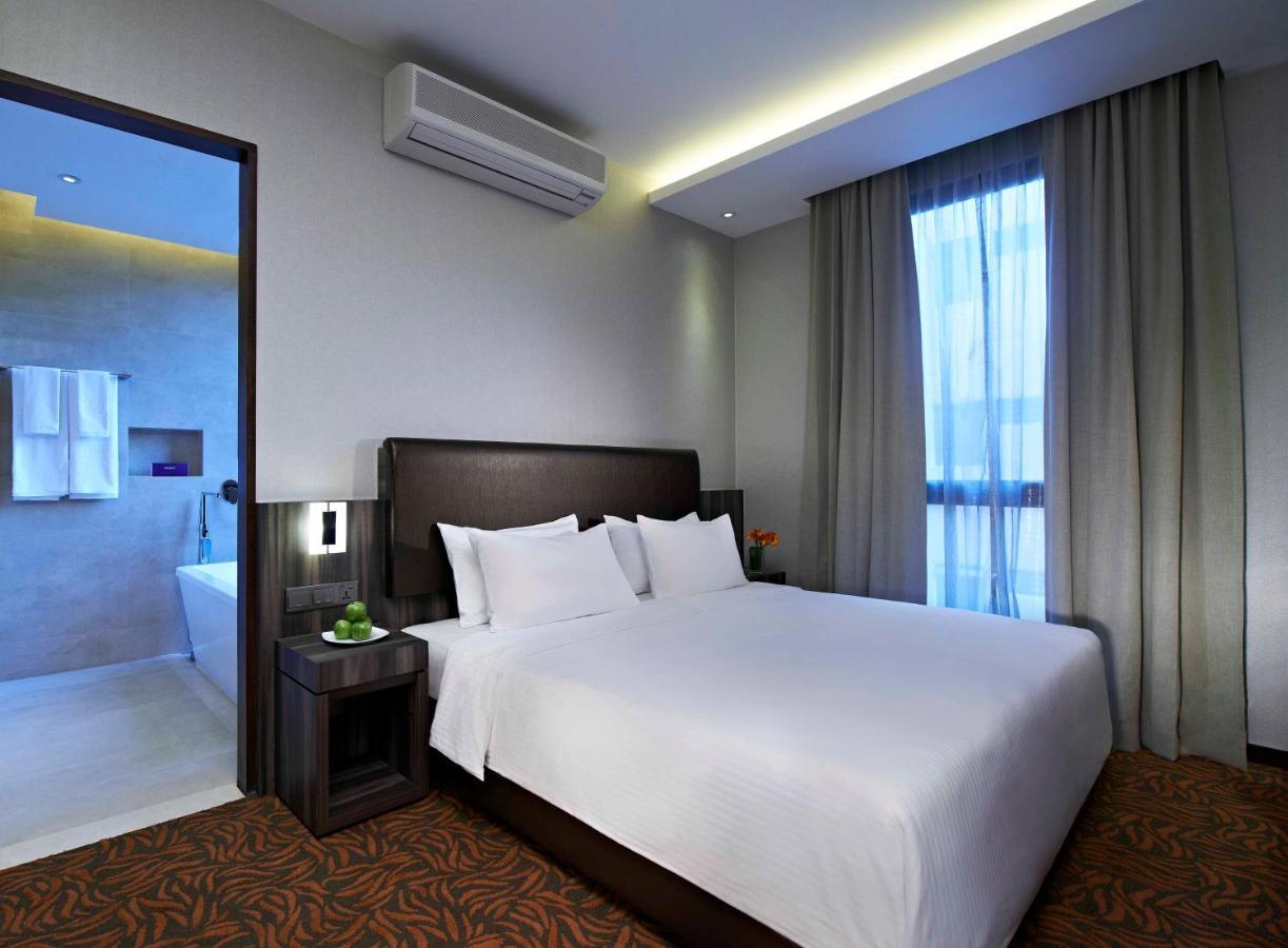 Amrise Hotel Kitchener สิงคโปร์ ภายนอก รูปภาพ