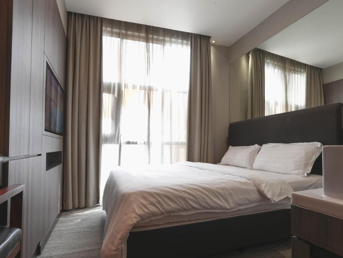 Amrise Hotel Kitchener สิงคโปร์ ภายนอก รูปภาพ