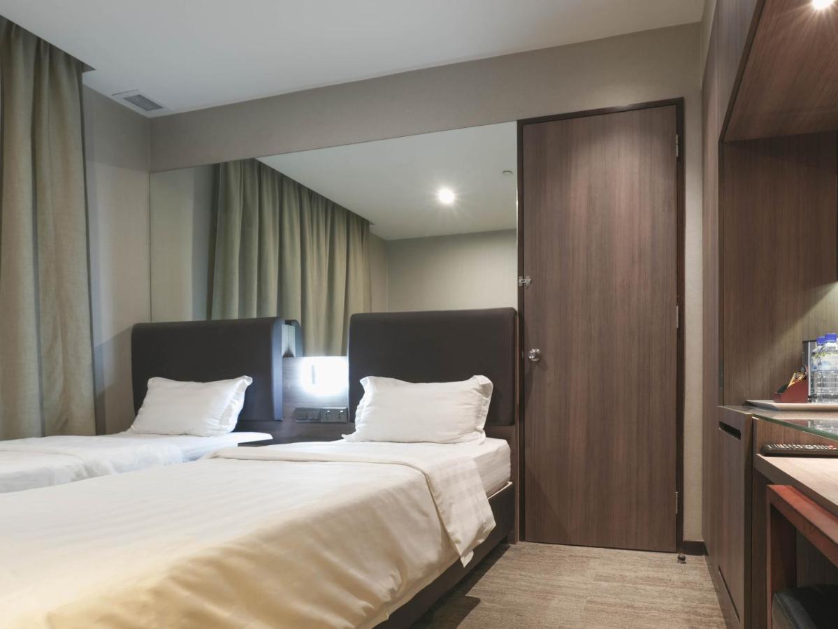 Amrise Hotel Kitchener สิงคโปร์ ภายนอก รูปภาพ