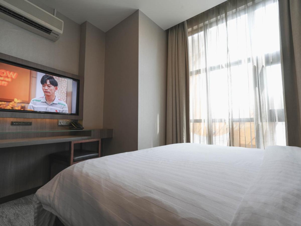 Amrise Hotel Kitchener สิงคโปร์ ภายนอก รูปภาพ