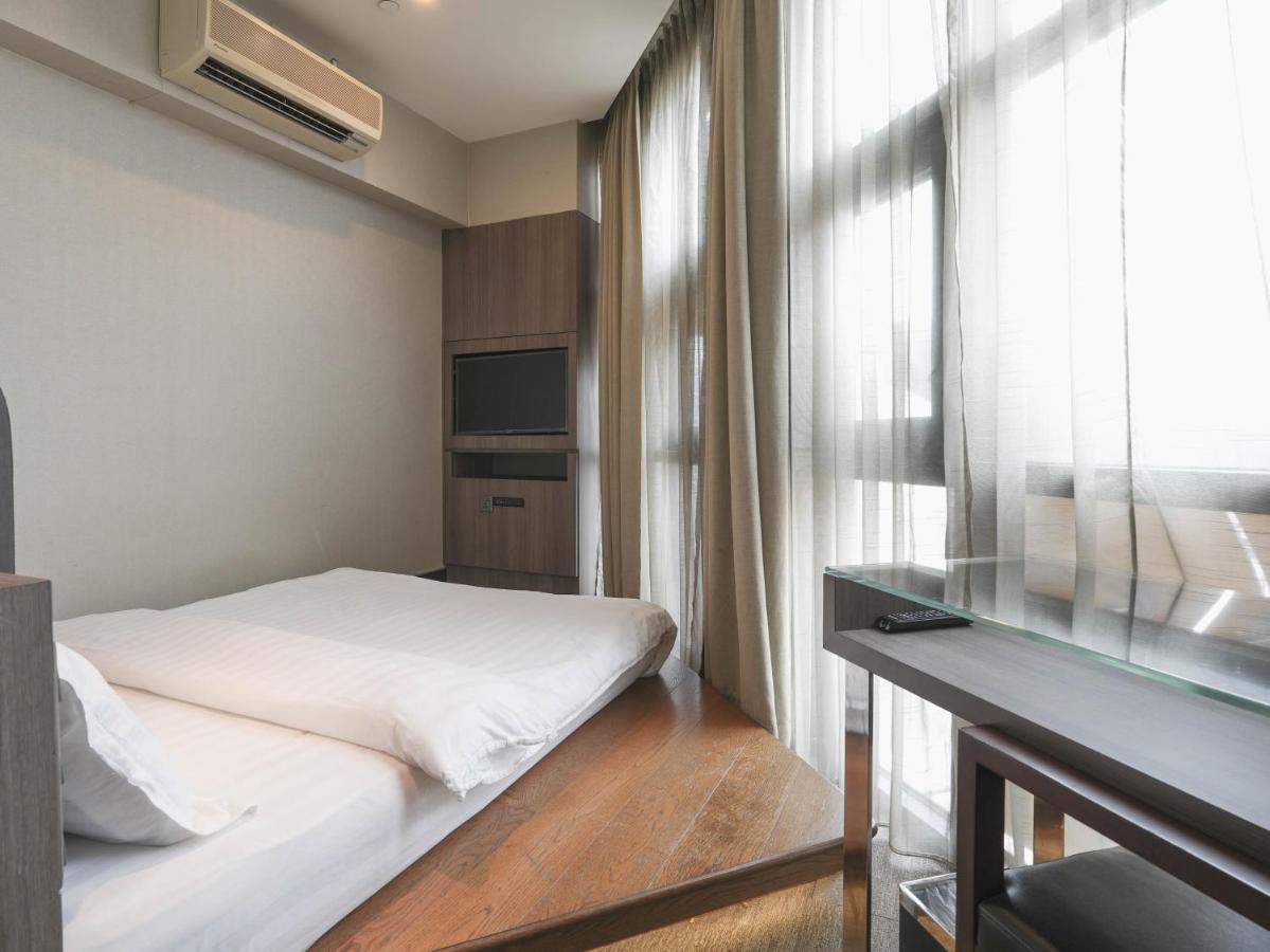 Amrise Hotel Kitchener สิงคโปร์ ภายนอก รูปภาพ
