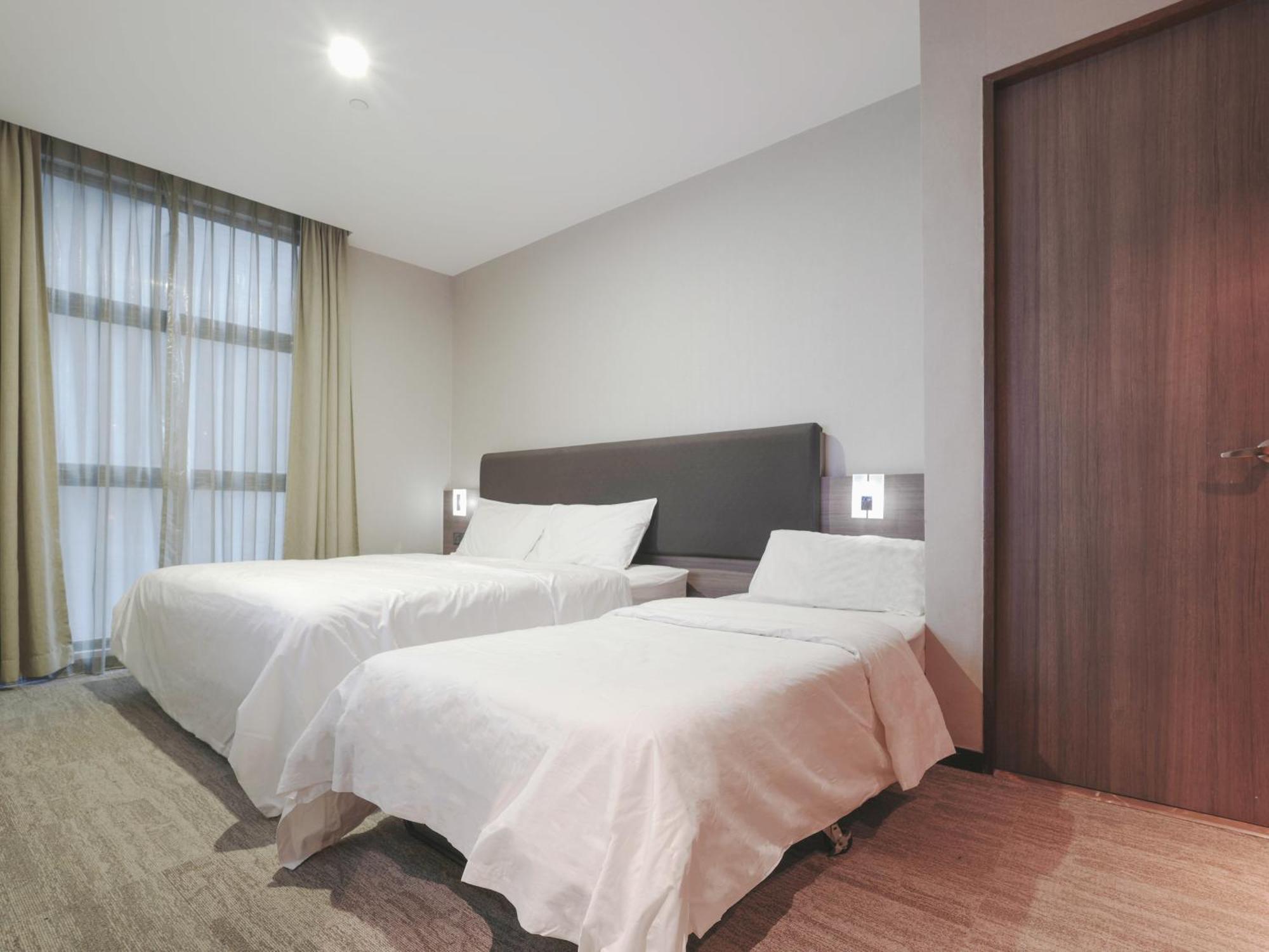 Amrise Hotel Kitchener สิงคโปร์ ภายนอก รูปภาพ